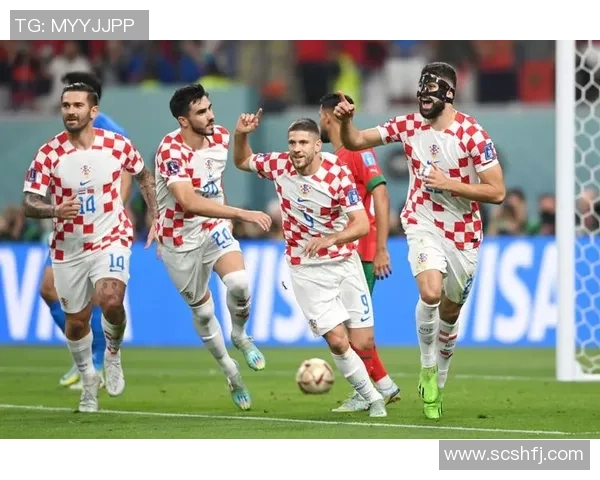 克罗地亚足球明星与孩子们的温馨时刻与梦想启航