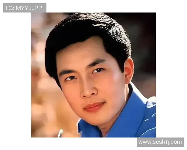 退役足球明星的落魄人生与重生之路探讨